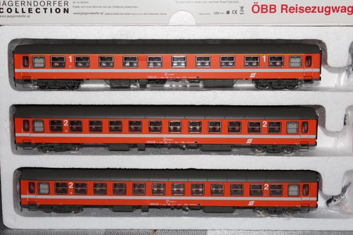 Jägerndorfer 90401    ÖBB Reisezugwagen Set  in Orange